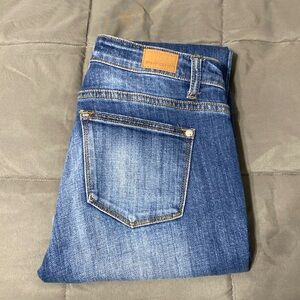 Judy Blue Cropped fit jeans. Size 3/26